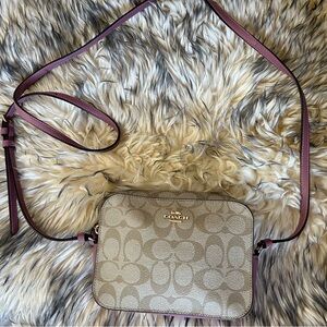 COACH Mini Jamie Camera Bag
Signature Canvas Light Khaki
Chalk Womens Crossbody